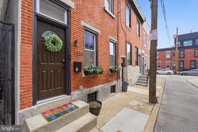 Foto del edificio - 1233 E Colona St