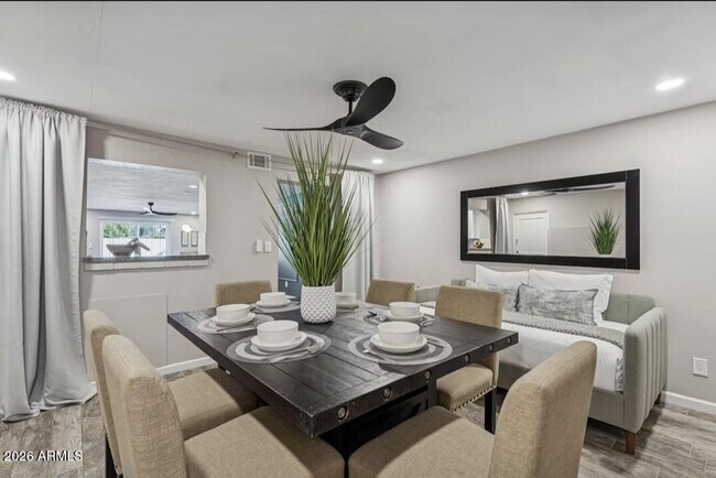 Foto del edificio - 7635 E Minnezona Ave