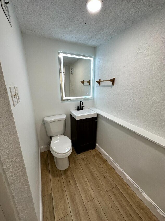 Foto del edificio - 112 Wilson Ave