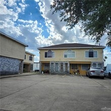 Building Photo - 417 N 28th St