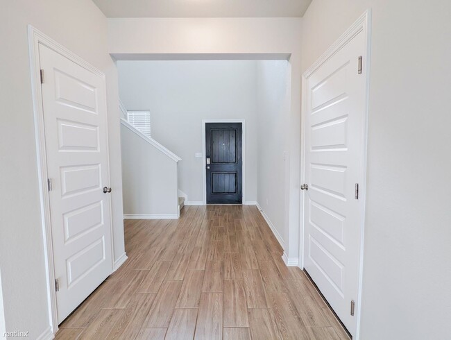 Building Photo - 4 br, 3 bath House - 5445 Vanner Path