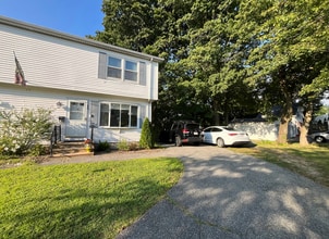 outside - 19 Blithewood Ave