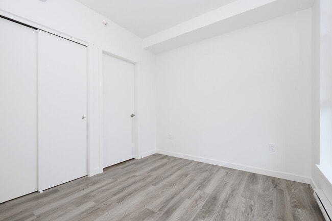 Building Photo - Hockley Corners