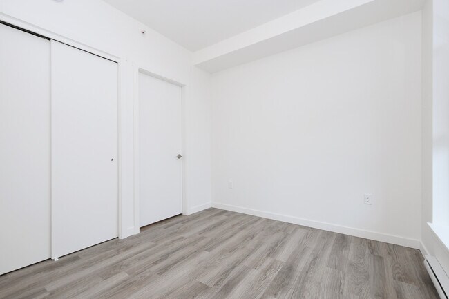 Photo du bâtiment - Hockley Corners