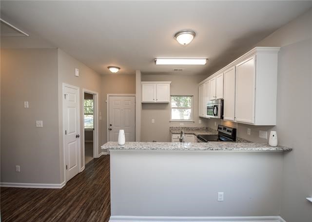 Building Photo - 2737 Wingate Ave