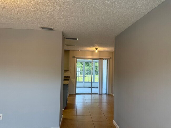 Foto del edificio - Cute Updated Home