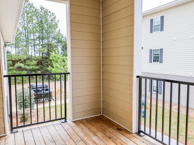 Building Photo - 3BD/3BA FOR RENT