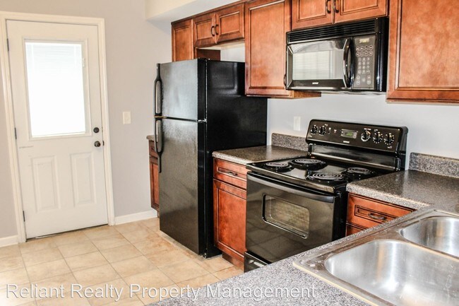 Building Photo - 1217 Ashridge Drive