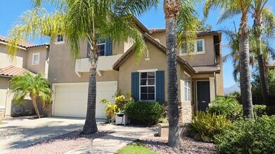 Building Photo - 45370 Vista Verde