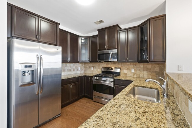 Foto del edificio - 443 2nd St