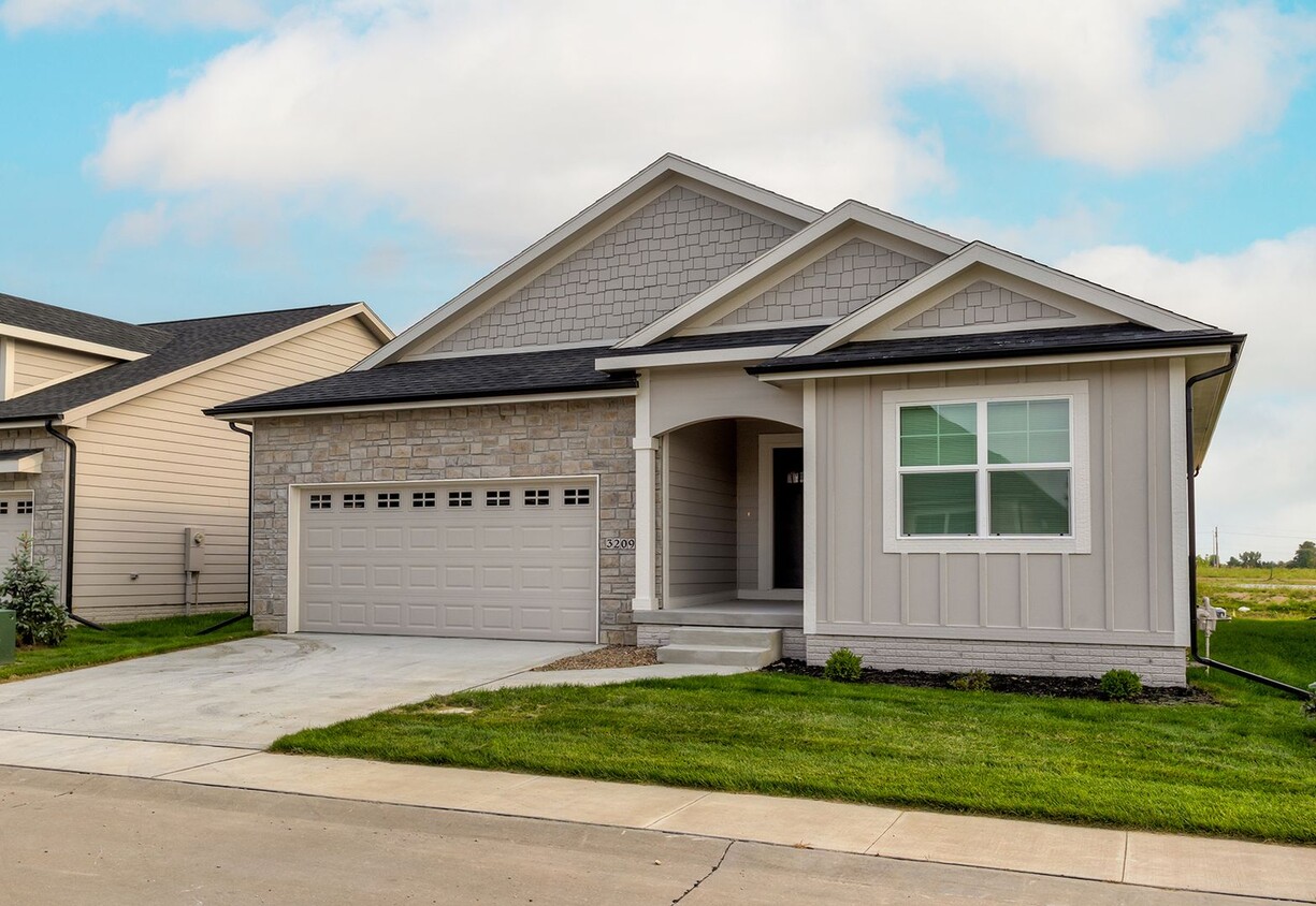 Primary Photo - Luxury Living at The Crossings: Your Dream...