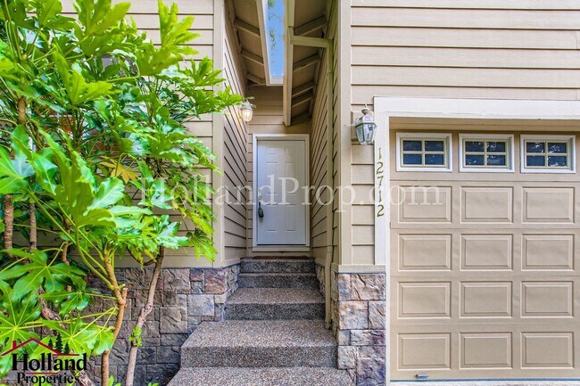 Foto del edificio - Serene 4-Bed Home with Huge Common Room & ...