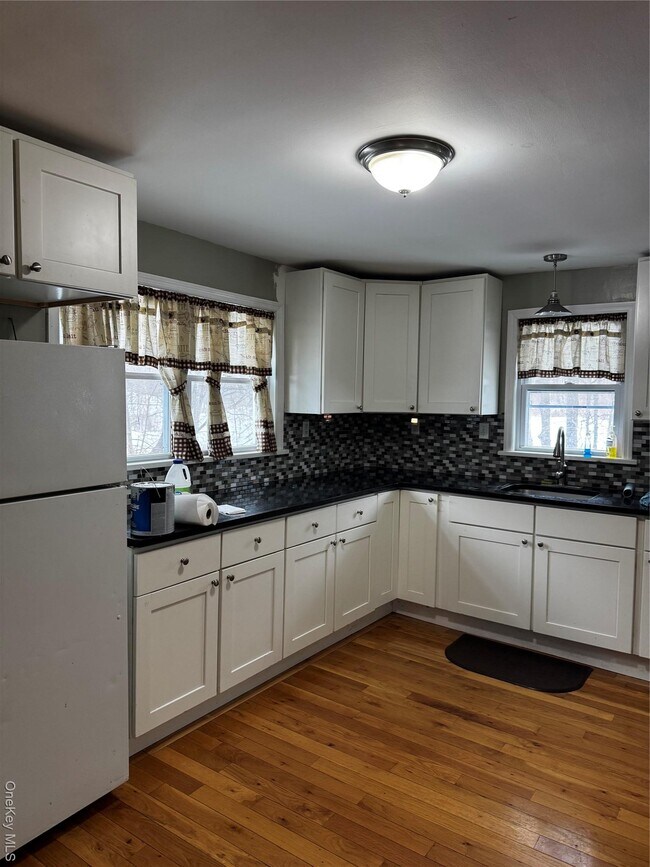 Foto del edificio - 62 Orrs Mills Rd