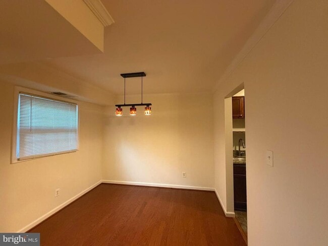 Building Photo - 3814 Lyndhurst Dr