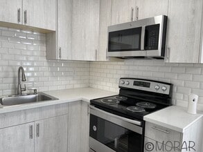 Building Photo - 14702 Washington Ave SW