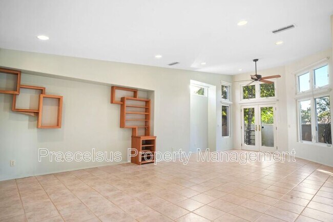 Foto del edificio - 929 Olive Ave