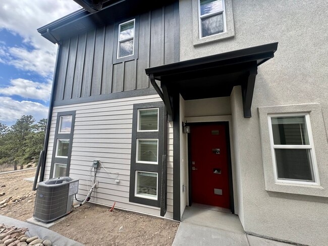 Building Photo - New Construction 3 Bedroom Townhome in University Park