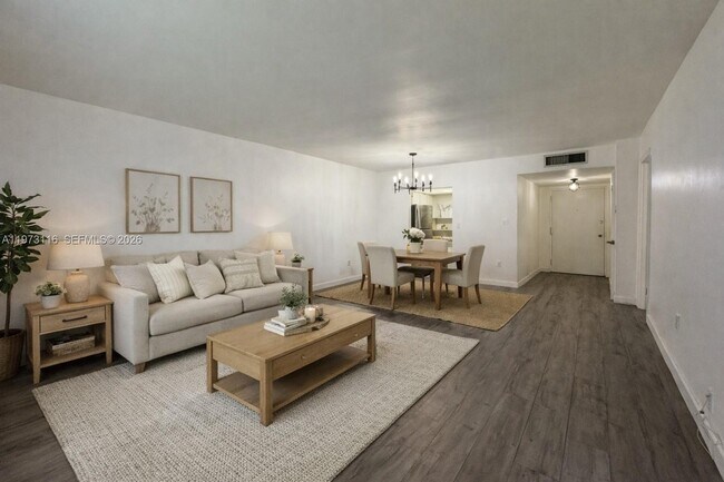 Building Photo - 7450 Miami Lakes Dr