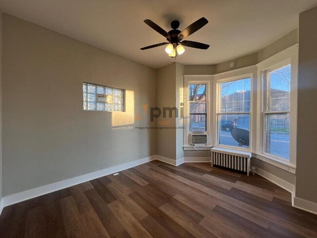 Building Photo - 509 E Commercial Ave