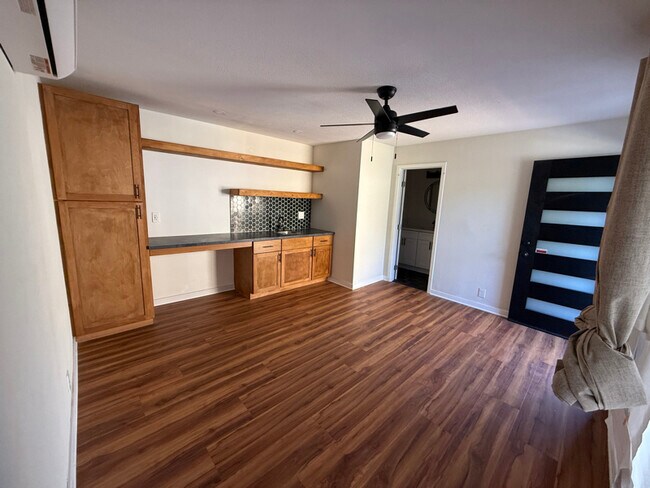 Foto del edificio - 132 Palm Ave