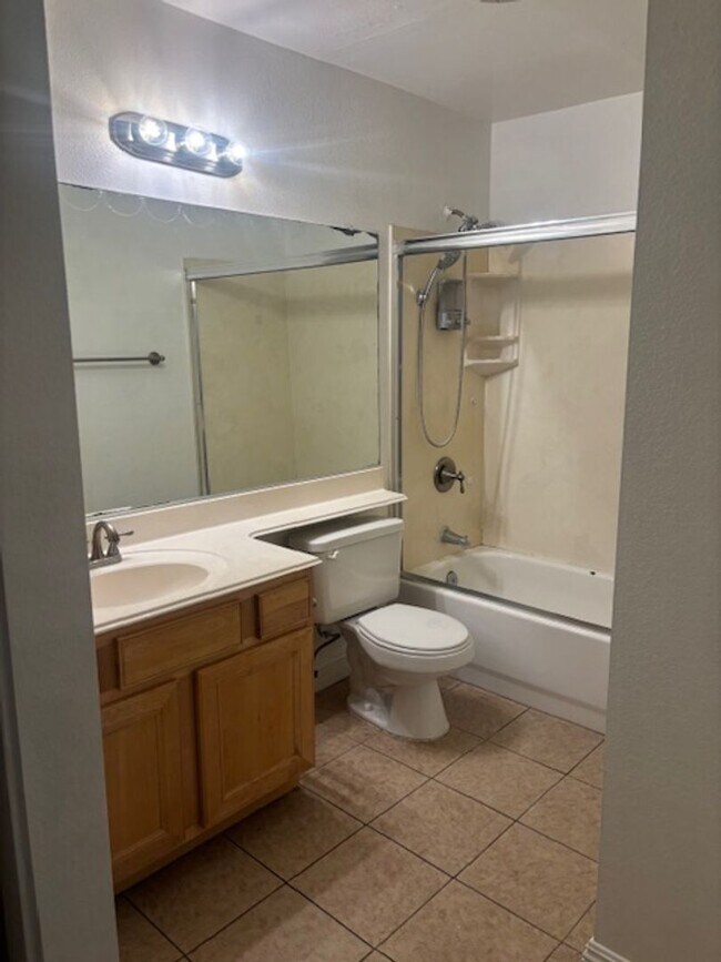 Foto del edificio - 1 bedroom, 1 bath, ground floor condo in El Cajon available for Move in Feb 1, 2026