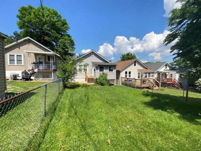 Foto del edificio - 2-Bedroom home in Clifton Heights!