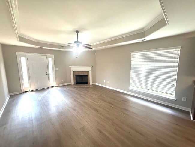Building Photo - ** 2 bed 2 bath located in Park Lake ** Ca...