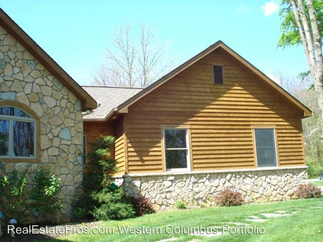 Building Photo - 2237 Hyatts Rd