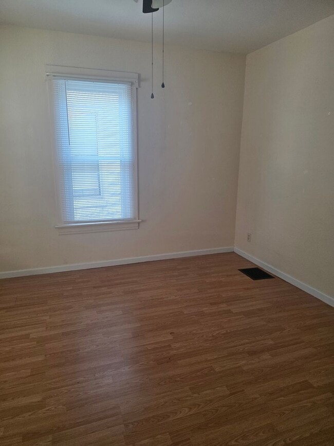 Building Photo - Beautiful home in the heart of Wood River!!