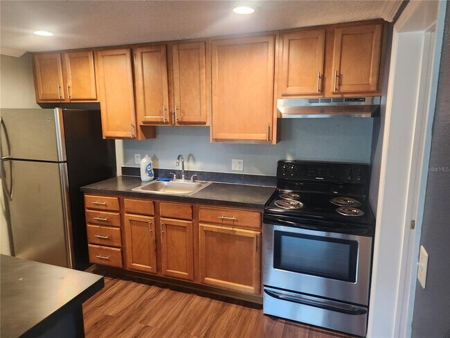 Foto del edificio - 5901 Bryce Ln