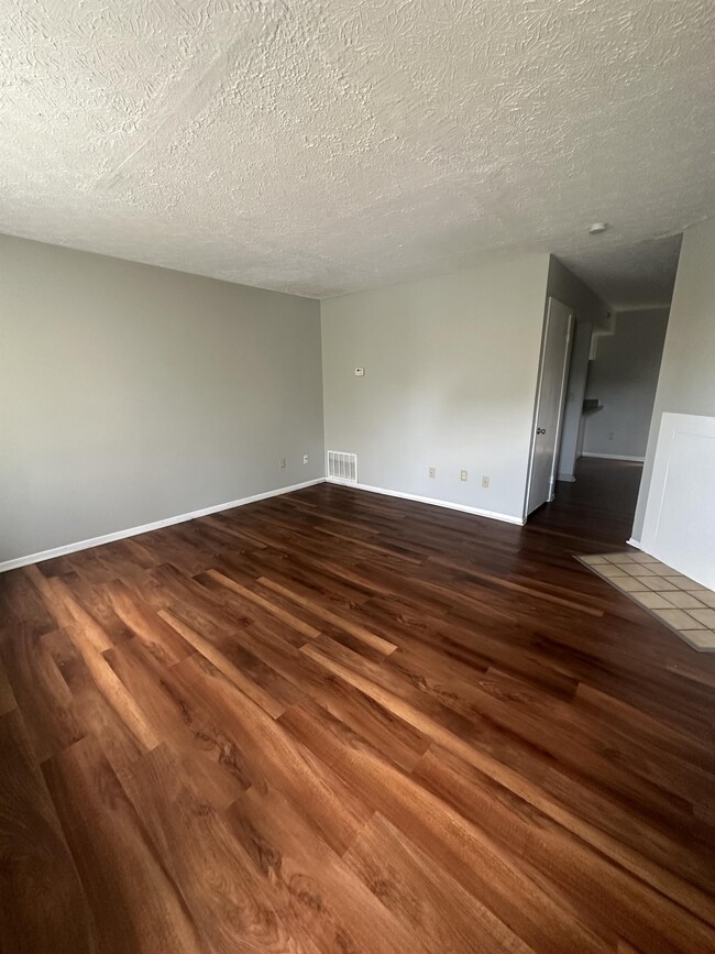 Foto del edificio - 314 Northgate Ct