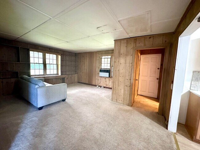 Foto del edificio - 4743 Purdy Ln