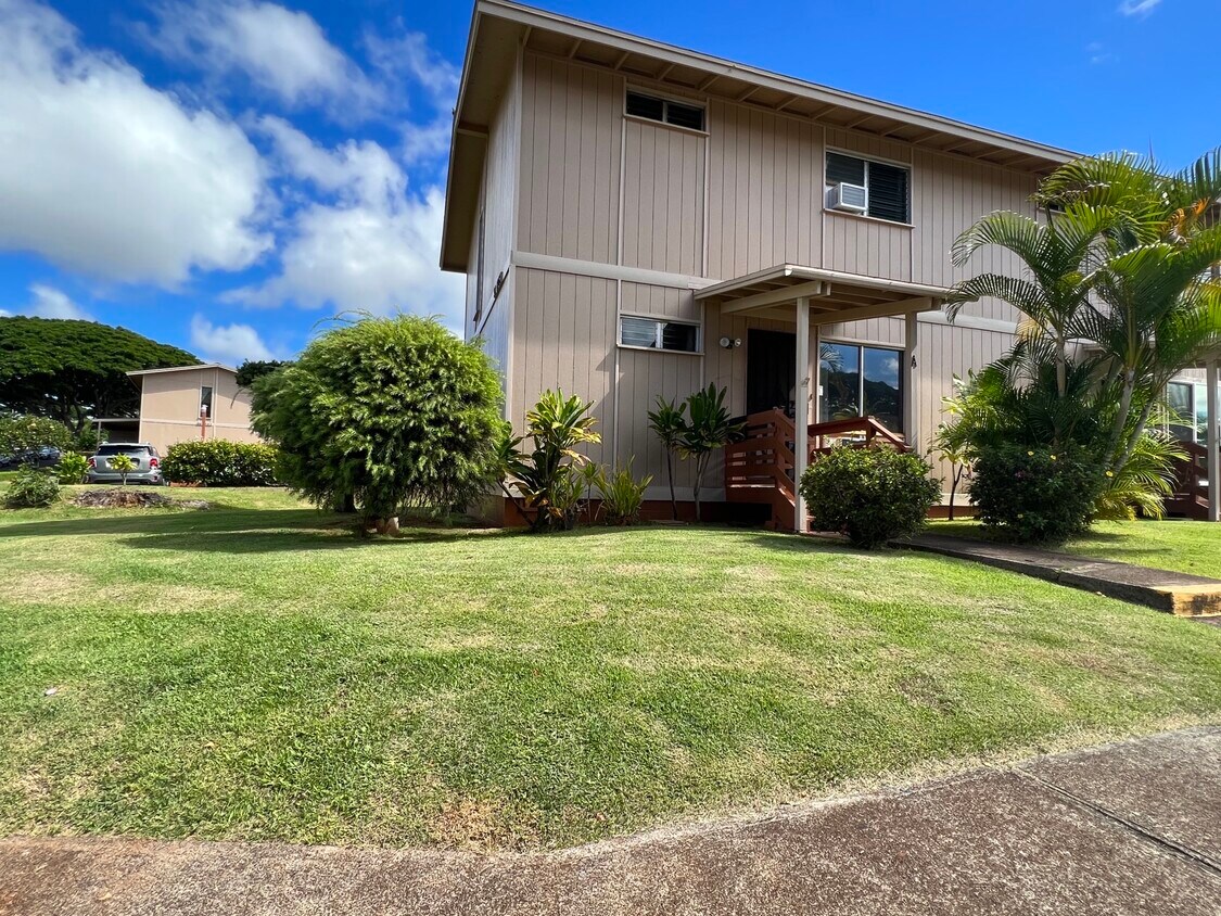 9813631363 Nola St, Pearl City, HI 96782 Townhome Rentals in Pearl