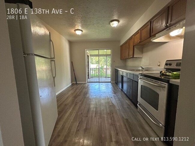 Building Photo - 1806 E 138th Ave