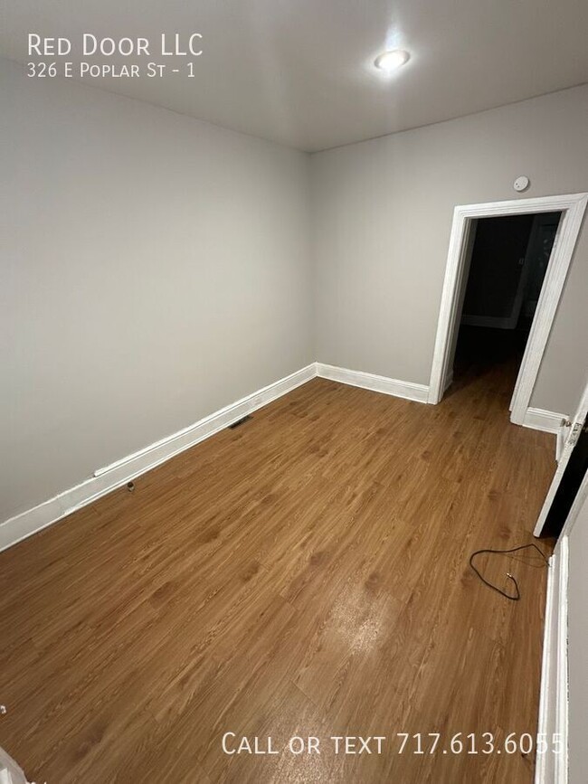 Building Photo - Cozy 1 bd in York city with off street par...