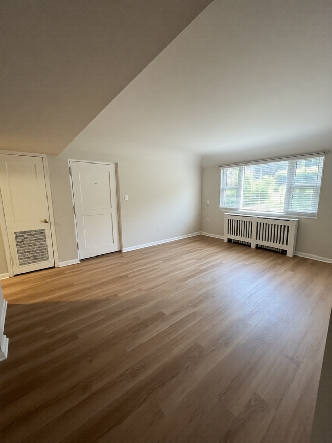 Building Photo - 1224 N Meade St