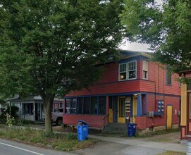 Building Photo - 135 N Champlain St