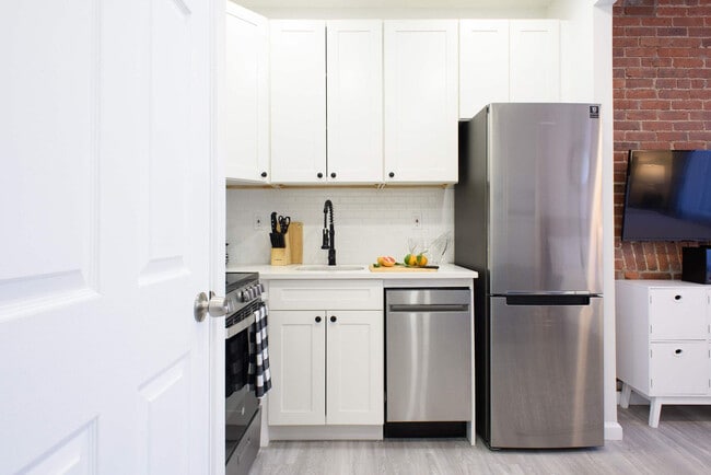 Foto del edificio - 240e E 75th St