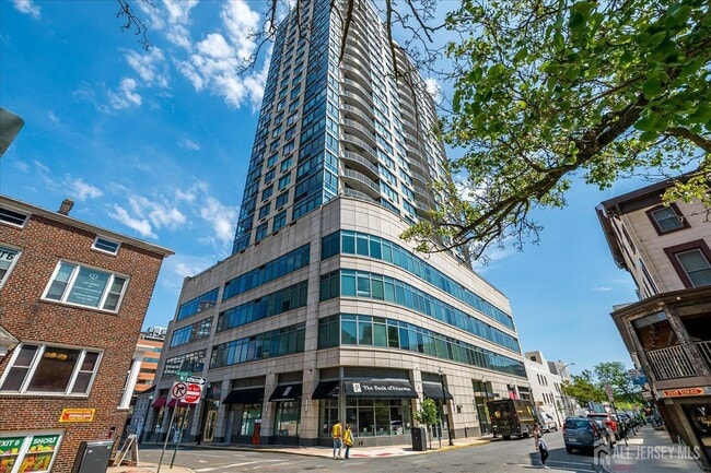 Foto del edificio - 1 Spring St