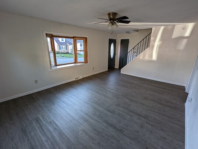 Building Photo - 4109 dexter ave