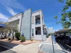 Building Photo - 2201 Ramsgate Dr