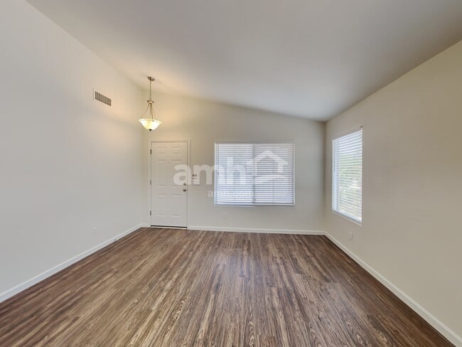 Building Photo - 17127 N Princess Pl