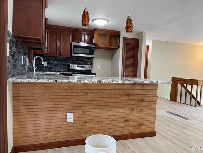 Building Photo - 134 Sunhill Terrace
