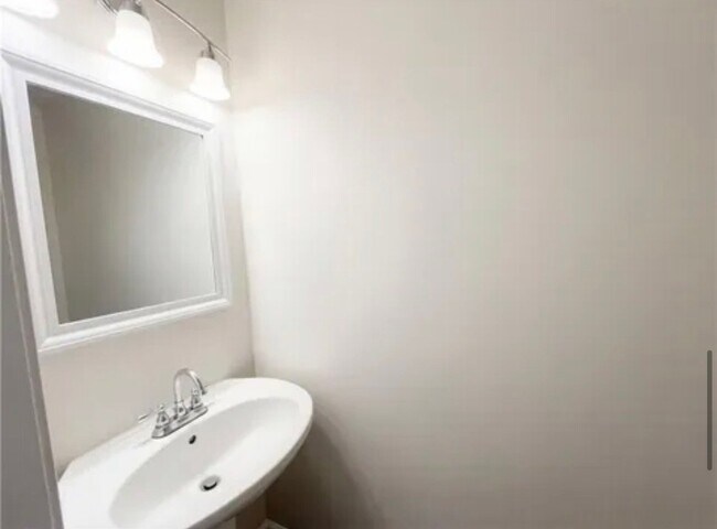 Foto del edificio - 3794 Waldrop Ln