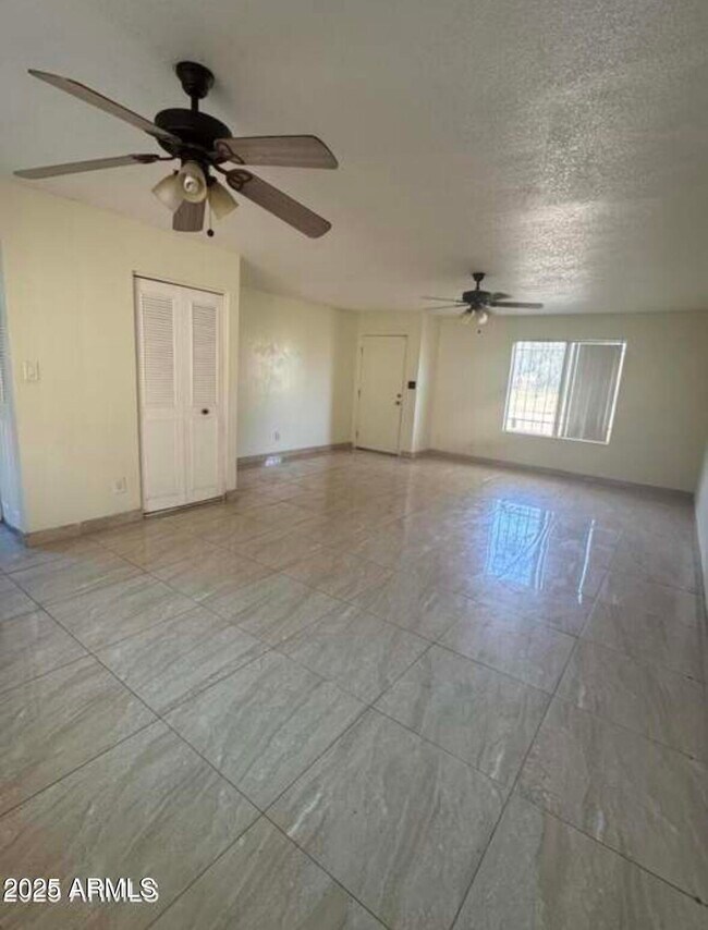 Foto del edificio - 8110 N 31st Dr