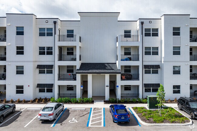 19600 Veduro Cir - Estero Vista - Estero Vista