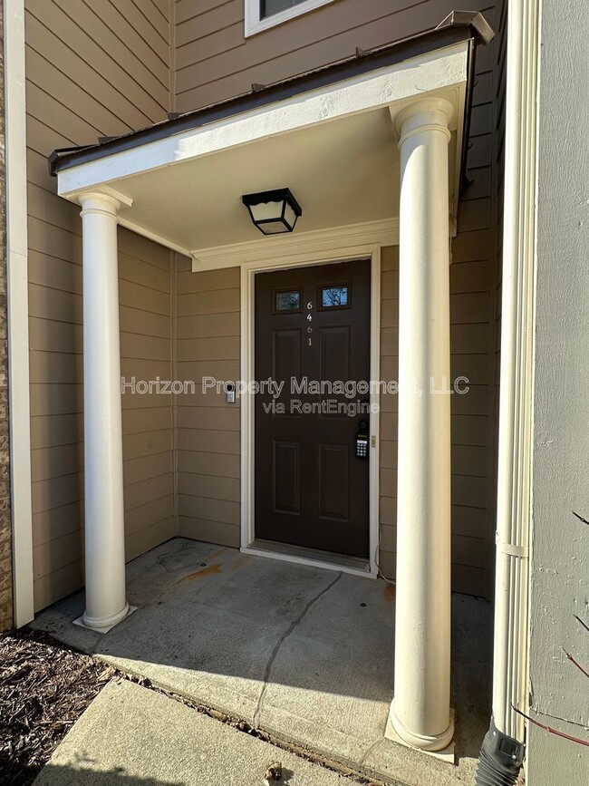 Foto del edificio - 6461 Topside Ave