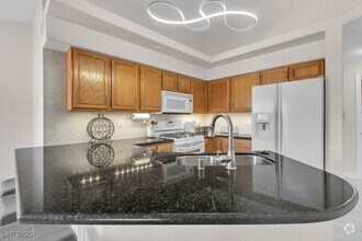 Building Photo - 1545 Lake Placid Terrace