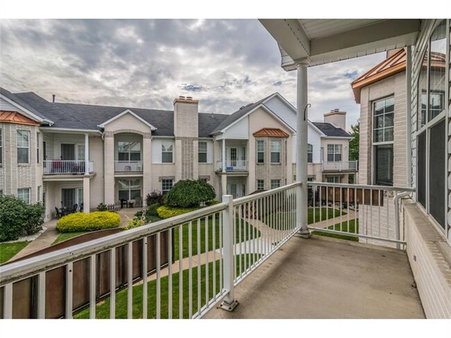 Foto del edificio - 212 Adams Pointe Blvd