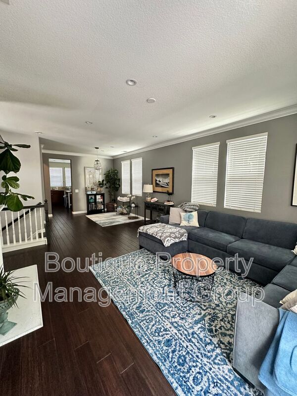 Building Photo - 27 Rinehart Rd